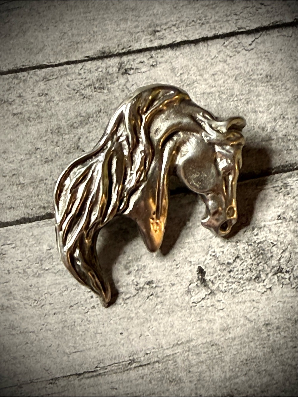 Pewter Horse Head Brooch - Elegant Women’s Jewelry
